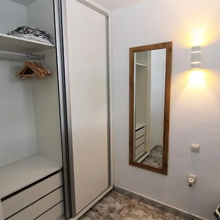 Aloe Floor * 普拉亚戴尔雷安格莱斯