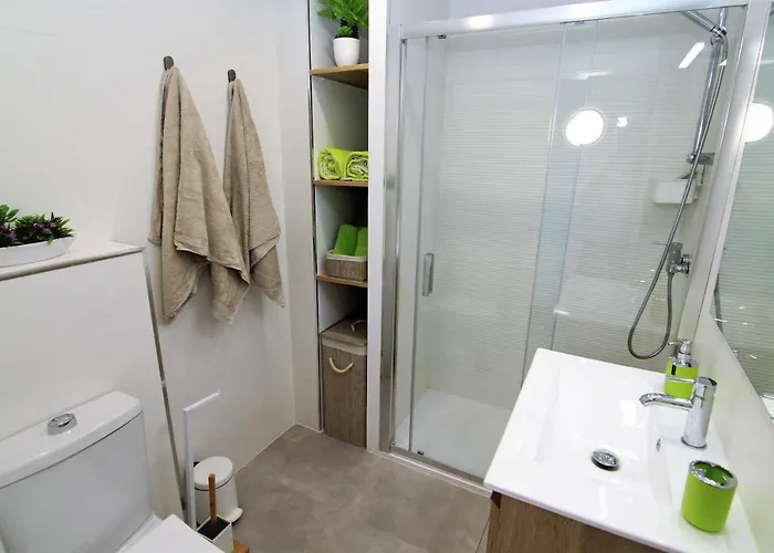 Aloe Floor Apartment *